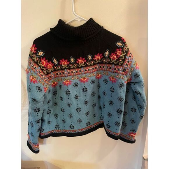 Icelandic Handknit Wool Turtleneck Sweater - Picture 1 of 4